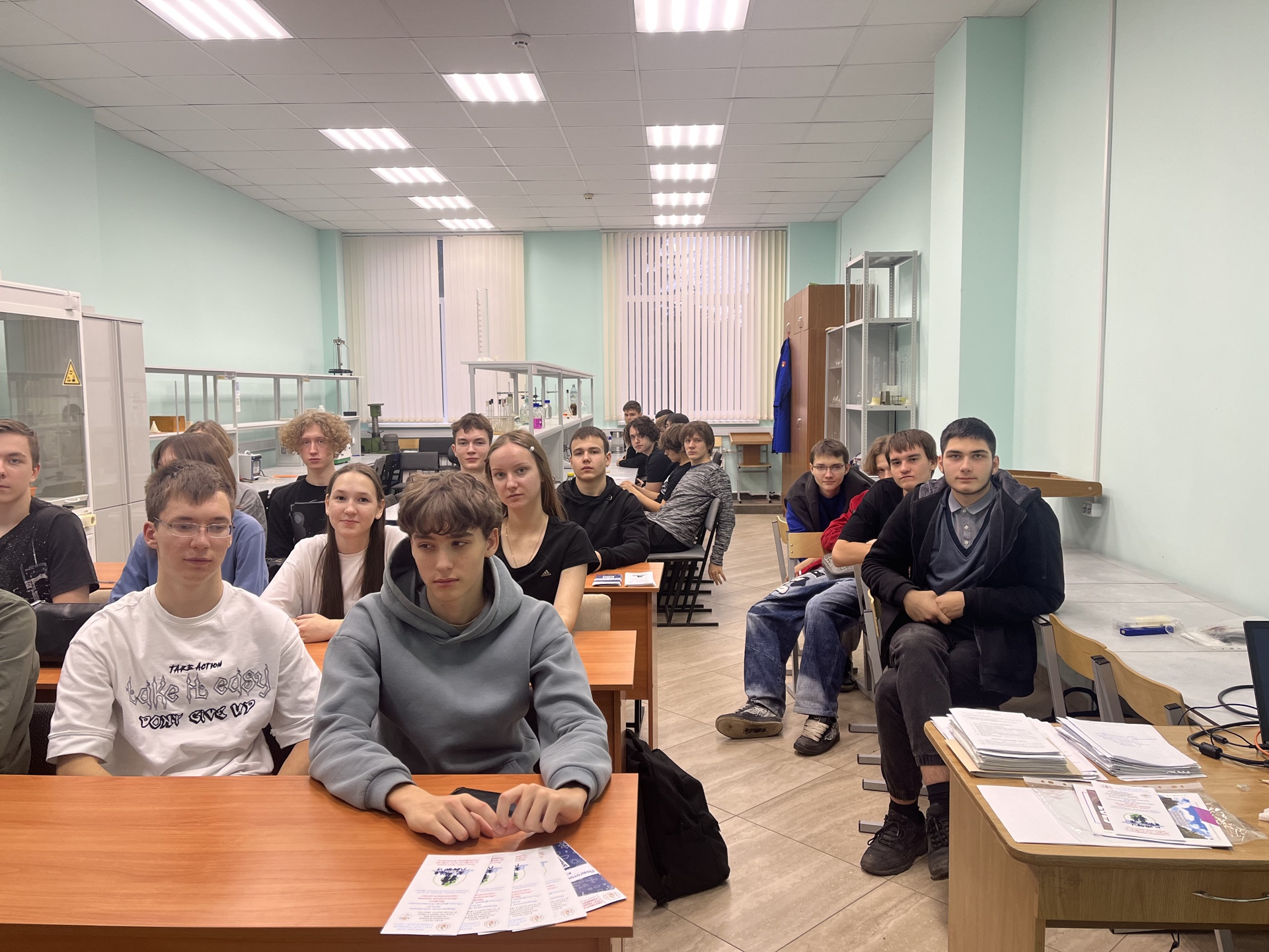 Школьники исследуют современные методы очистки воды в «Политехнической школе» ПГУ